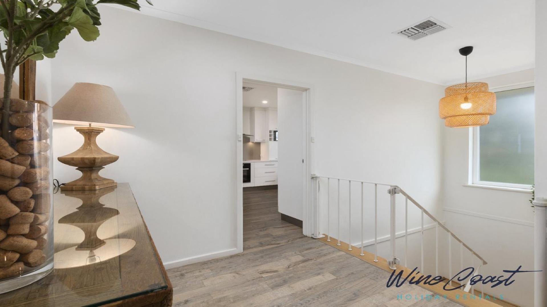 35 Degrees South By Wine Coast Holiday Rentals Port Noarlunga Exterior photo